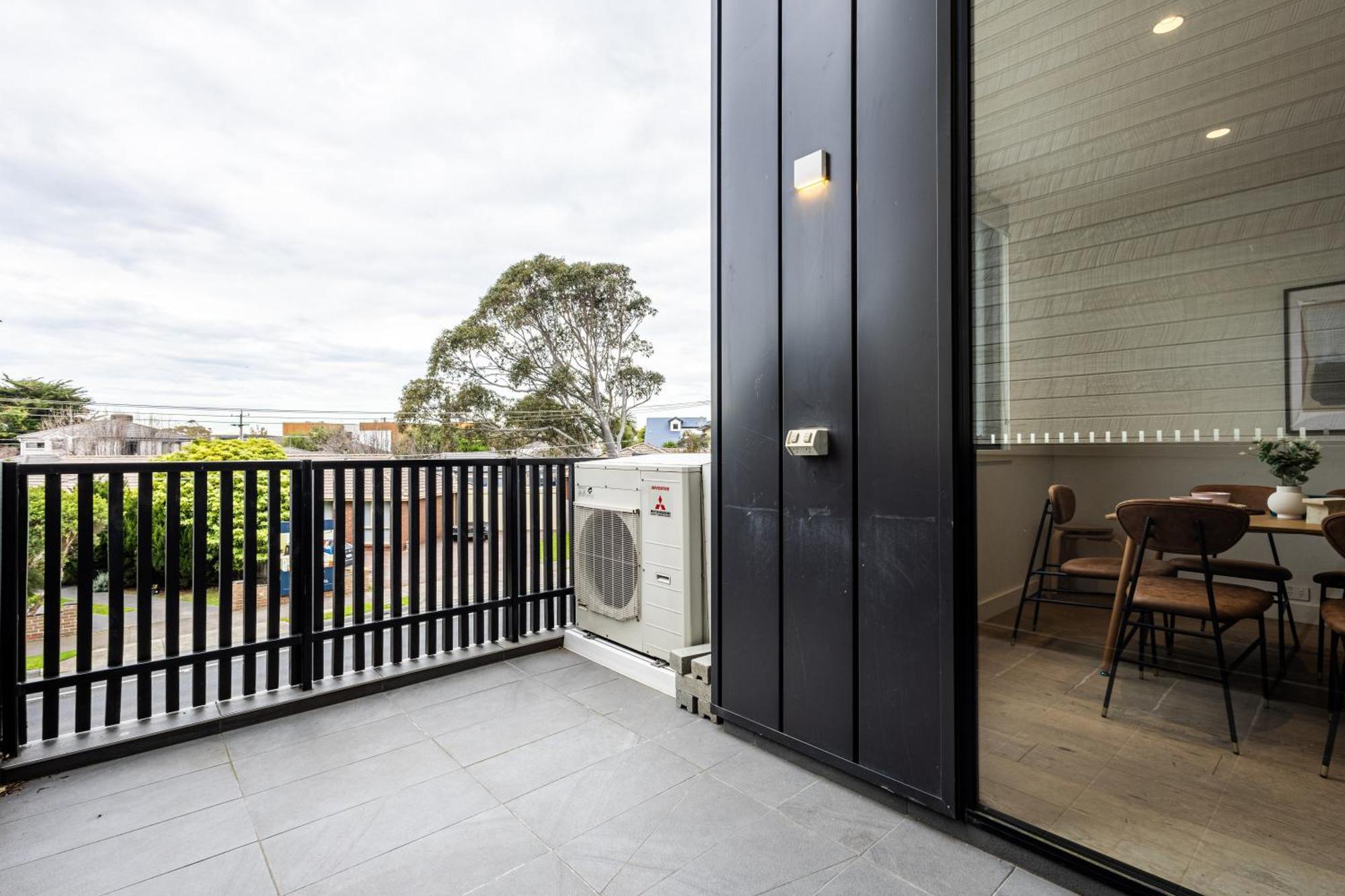 Stayau Stylish 3Br Sea Breeze Mordialloc Exterior photo